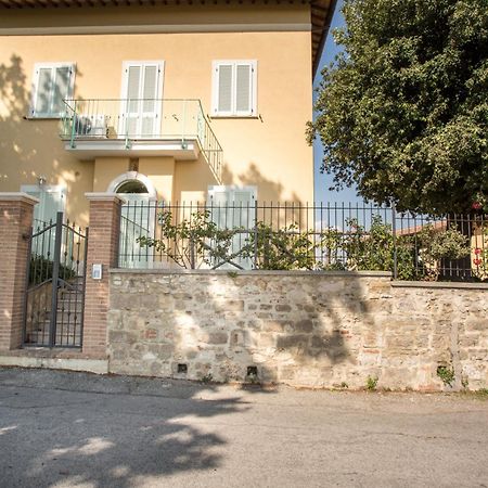 Residence Viviverde Terni Bagian luar foto