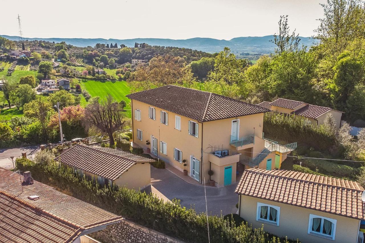 Residence Viviverde Terni Bagian luar foto